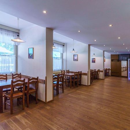 Nebrich Hotel Hladina מראה חיצוני תמונה