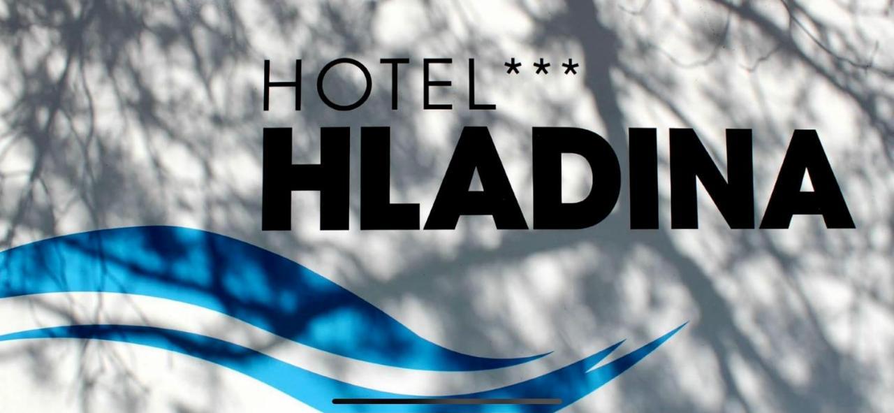 Nebrich Hotel Hladina מראה חיצוני תמונה