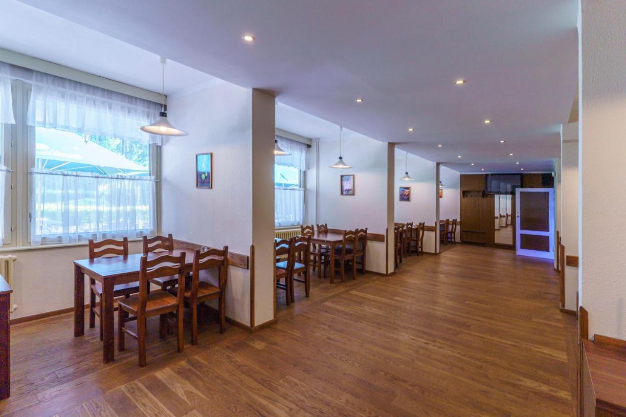 Nebrich Hotel Hladina מראה חיצוני תמונה